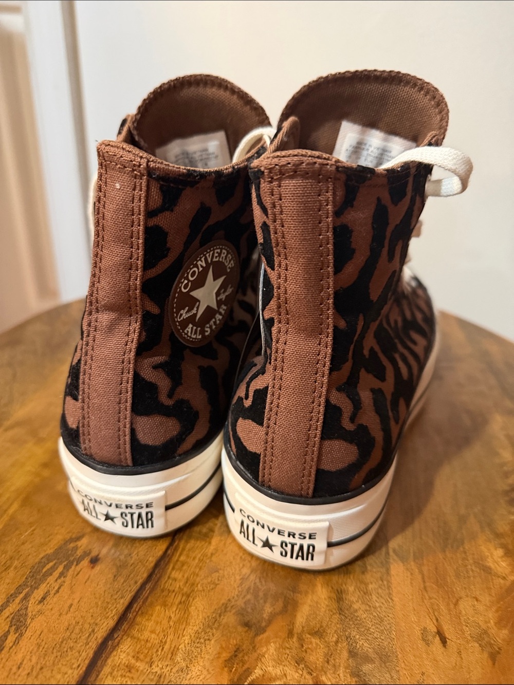 Women's Chuck Taylor All Star Lift Platform Sneakers in Leopard - Picture 4 of 6